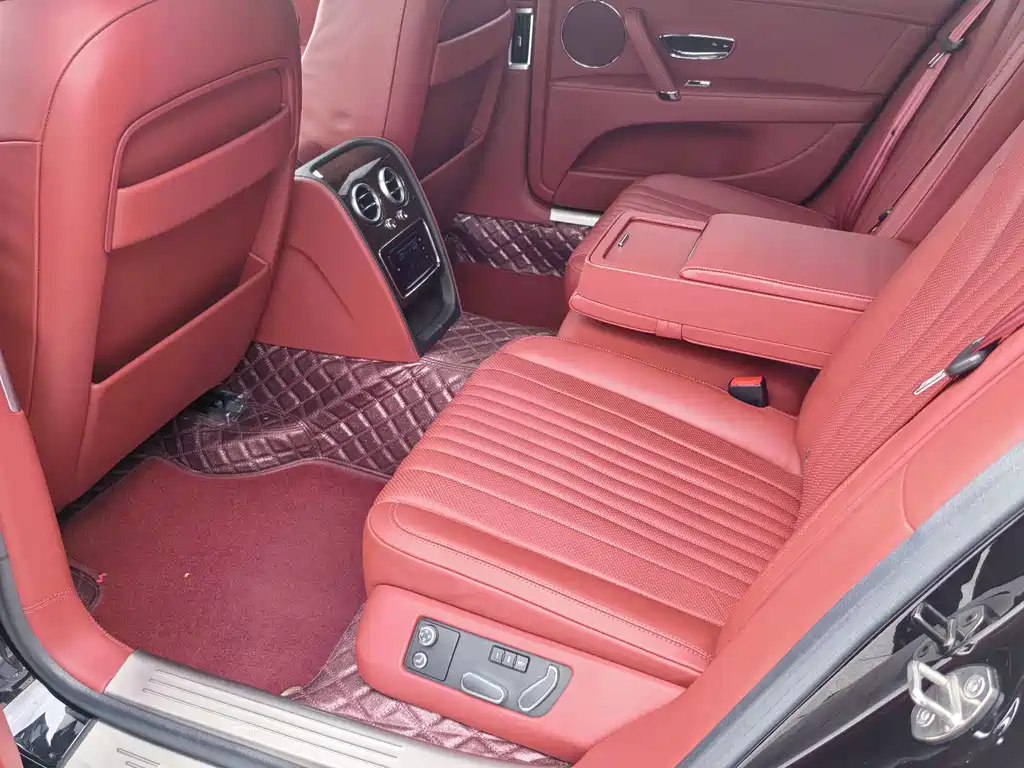 Flying Spur 2017 4.0T V8 Standard Edition купить на сайте DeffCars