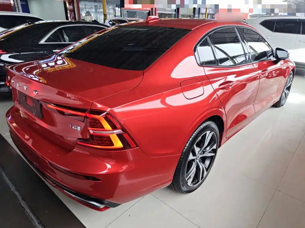 Volvo S60 2020 T4 Zhiyuan Luxury Edition купить на сайте DeffCars