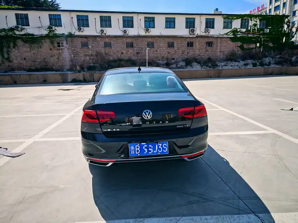 Magotan 2020 330TSI DSG luxury model купить на сайте DeffCars