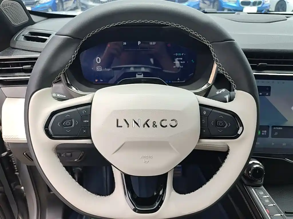 Lynk & Co 01 2023 1.5TD EM-F Chenxi купить на сайте DeffCars