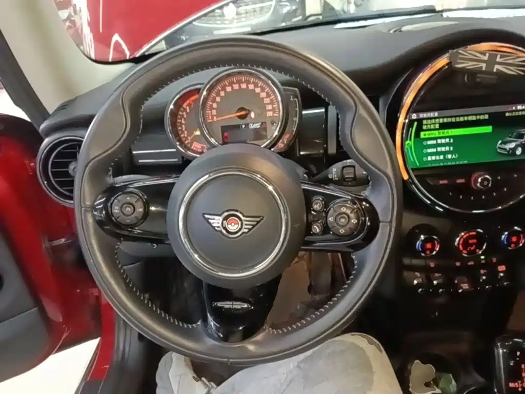 Mini 2019 1.5T Cooper Artist купить на сайте DeffCars