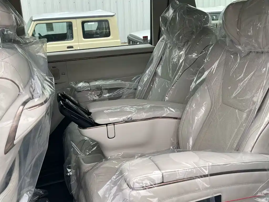 Lexus LM 2025 500h six-seater premium version купить на сайте DeffCars