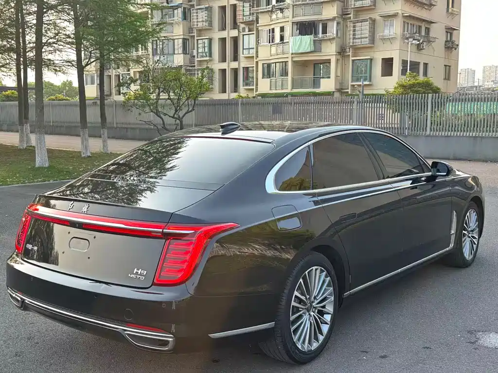 Hongqi H9 2023 2.0T Zhilian Flagship Edition купить на сайте DeffCars