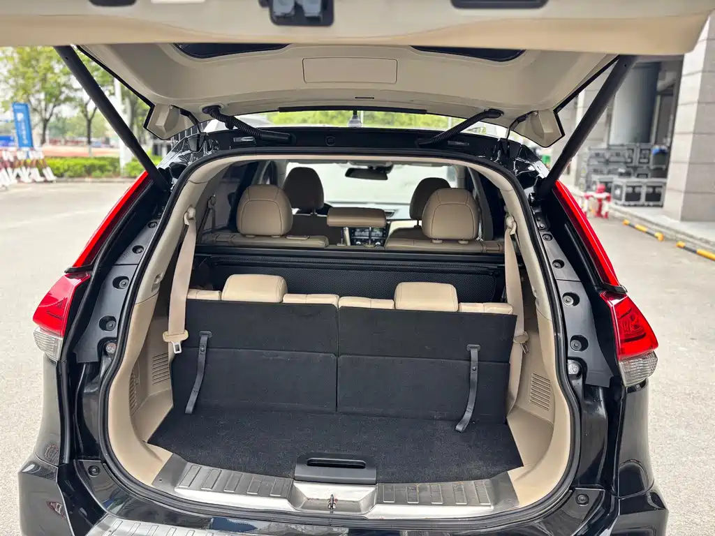 X-Trail 2019 2.0L CVT Intelligent Connected Seven-Seater Comfort Edition 2WD купить на сайте DeffCars