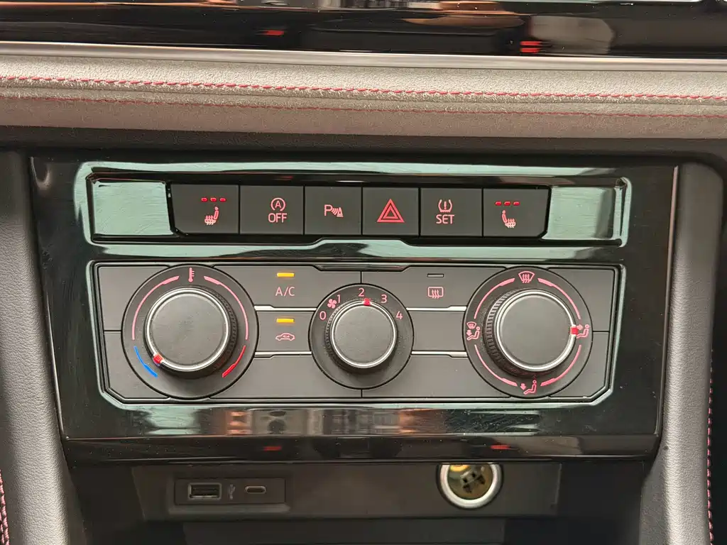 Jetta VS7 2023 280TSI automatic enjoyment version купить на сайте DeffCars