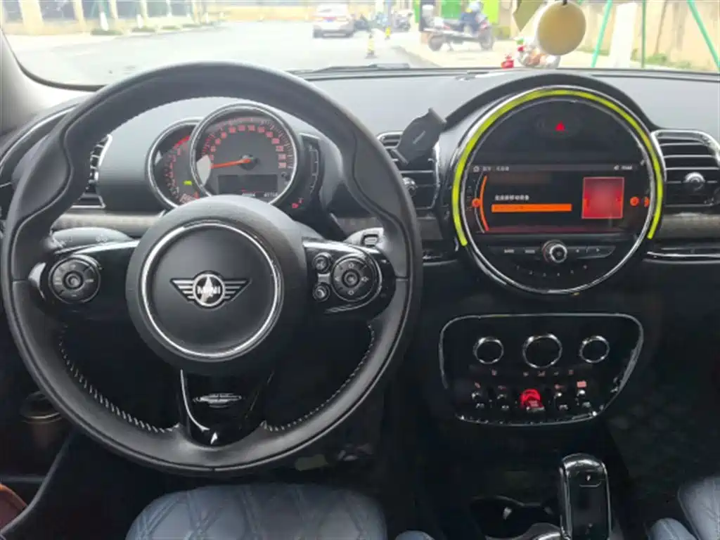 MINI CLUBMAN 2019 1.5T COOPER Connoisseur купить на сайте DeffCars