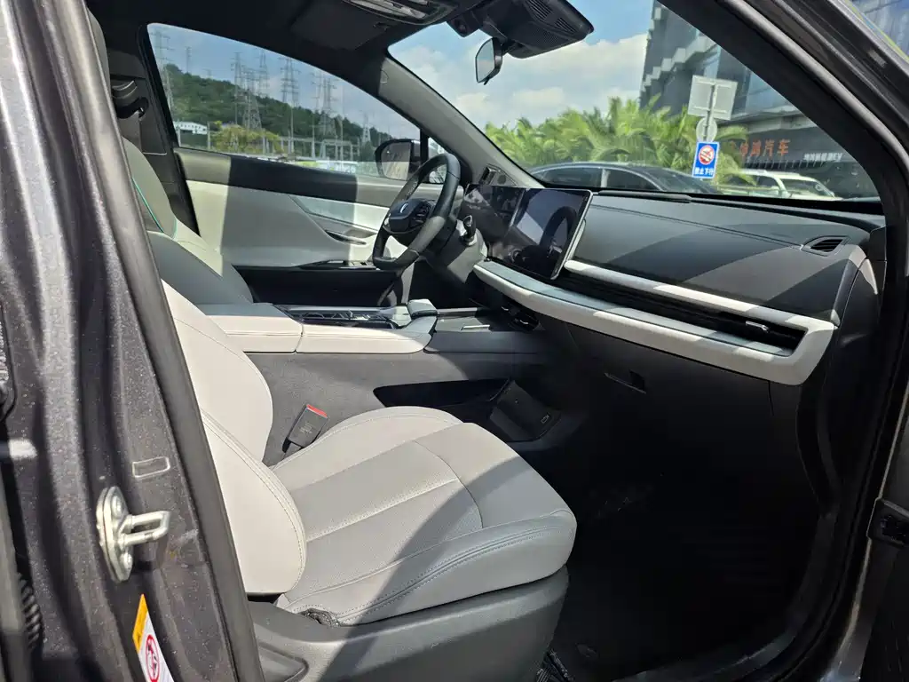 Changan UNI-T 2023 second generation 1.5T premium model купить на сайте DeffCars