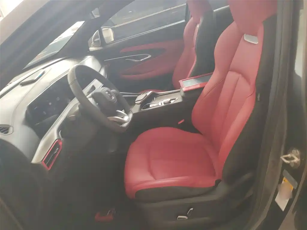 Changan UNI-T 2020 1.5T premium model купить на сайте DeffCars