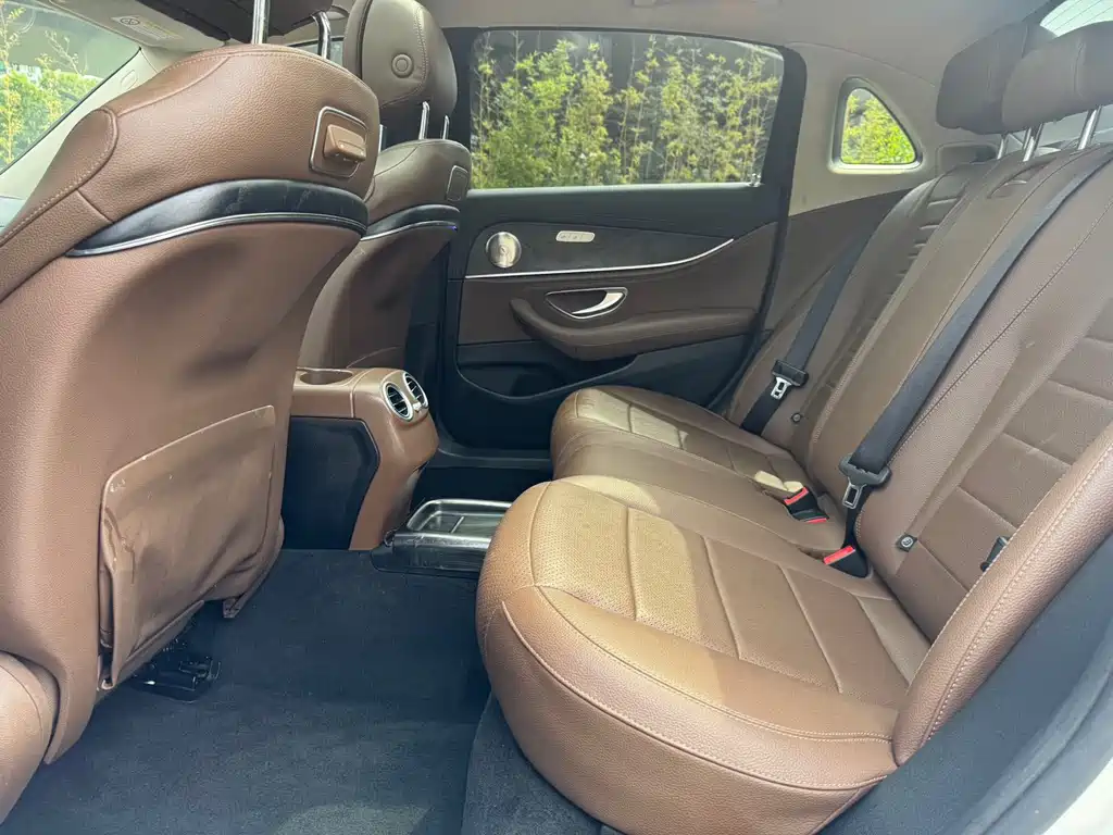 Mercedes-Benz E-Class 2017 E 300 L Sporty and Stylish купить на сайте DeffCars