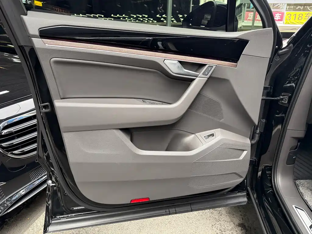 Touareg 2023 2.0TSI Ruishang Edition купить на сайте DeffCars