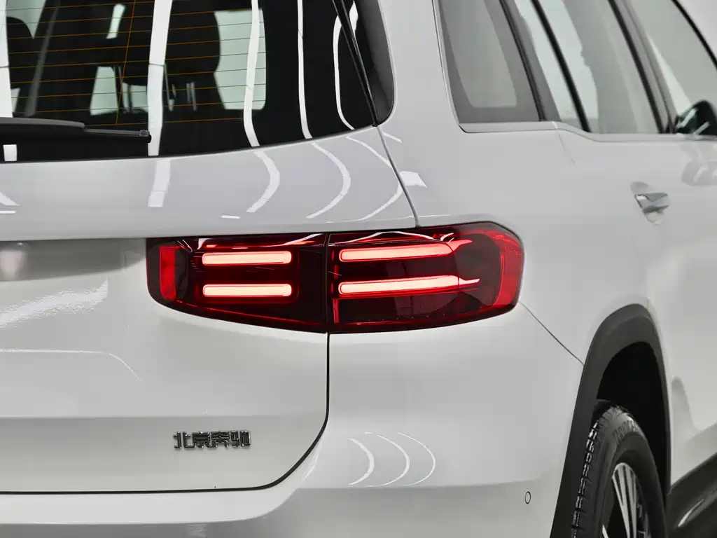Mercedes-Benz GLB 2024 GLB 220 Dynamic купить на сайте DeffCars