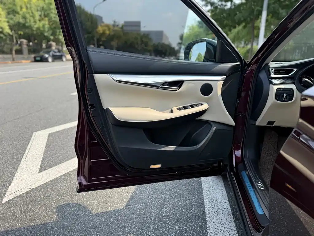 Infiniti QX50 2018 2.0T four-wheel drive elite version купить на сайте DeffCars