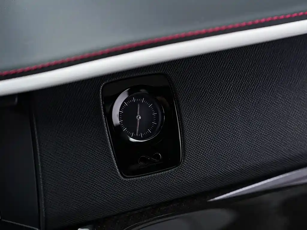 Cullinan 2020 Black Badge купить на сайте DeffCars