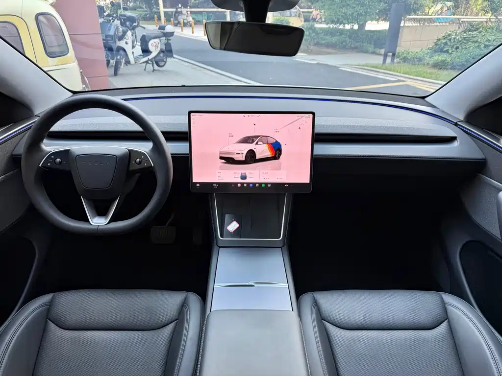 Model Y 2025 rear-wheel drive version купить на сайте DeffCars