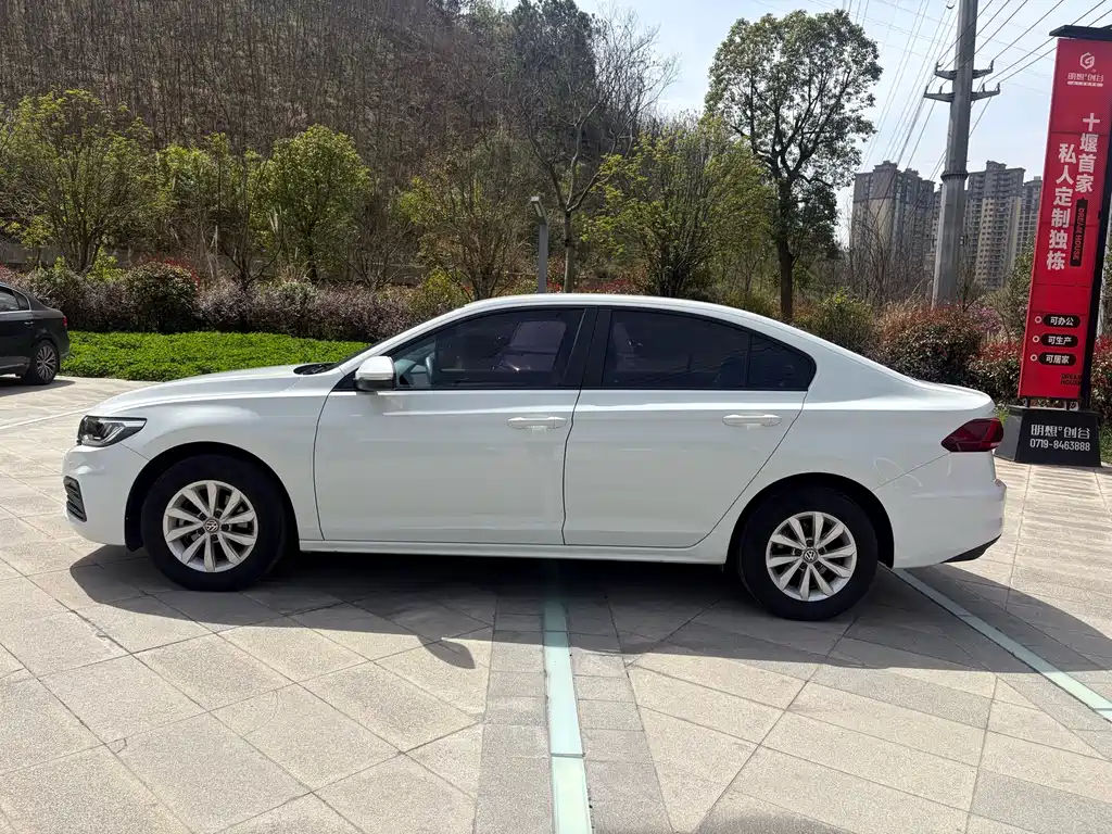 Bora 2020 1.5L automatic fashion model купить на сайте DeffCars