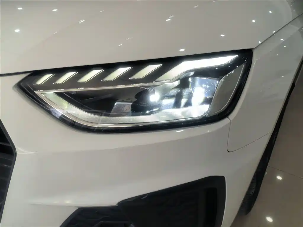 Audi A4L 2023 40 TFSI luxury and dynamic model купить на сайте DeffCars