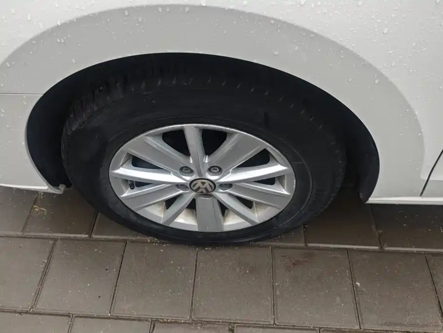 Jetta 2017 1.5L manual fashion model купить на сайте DeffCars