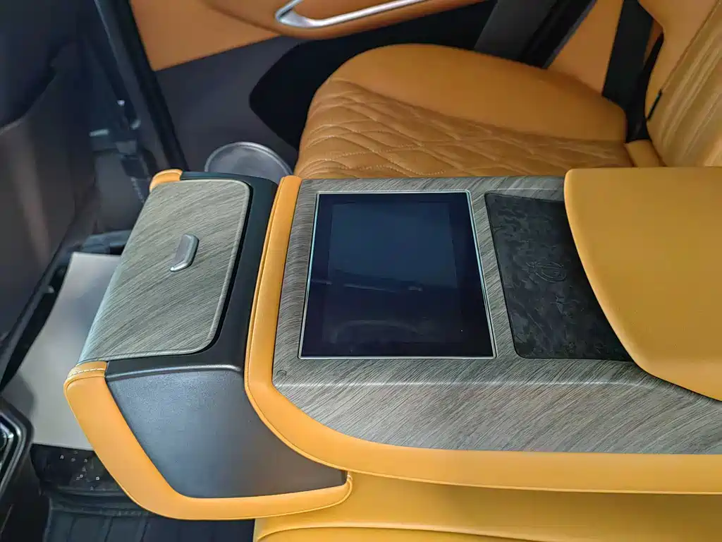 Tank 500 2023 model 3.0T business version environment type 5 seats купить на сайте DeffCars