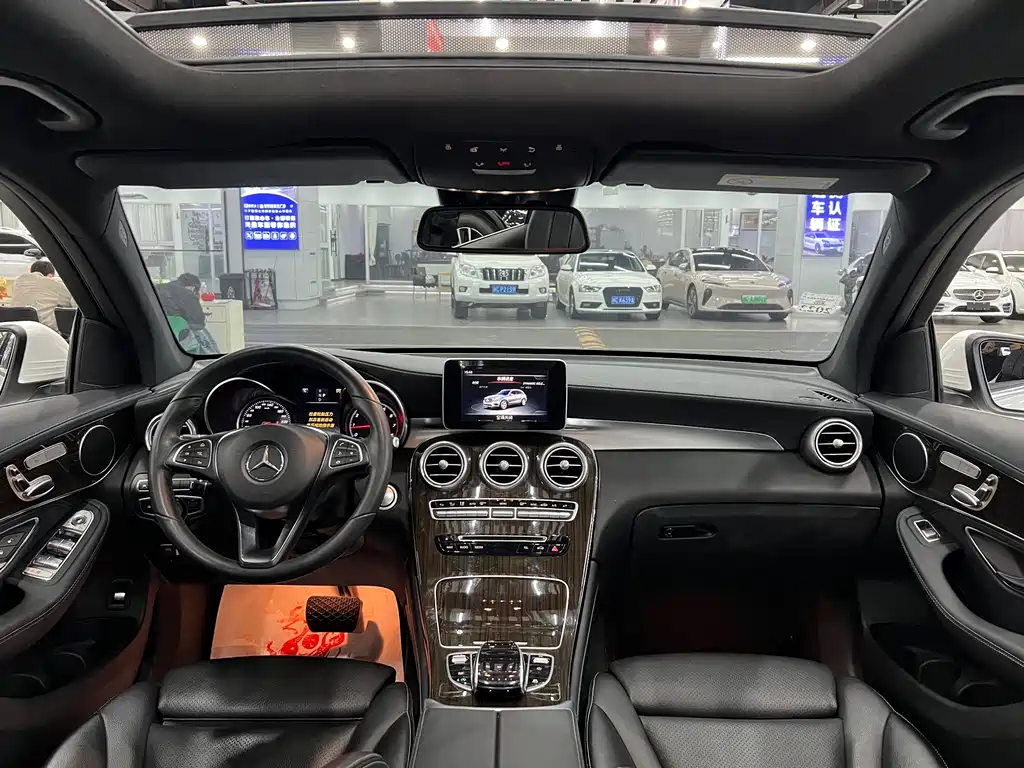 Mercedes-Benz GLC 2017 GLC 260 4MATIC luxury model купить на сайте DeffCars