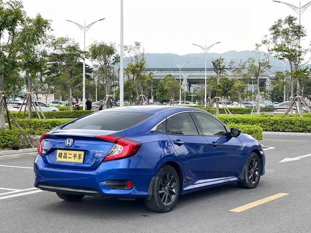 Civic 2022 240TURBO CVT Dynamic Edition купить на сайте DeffCars