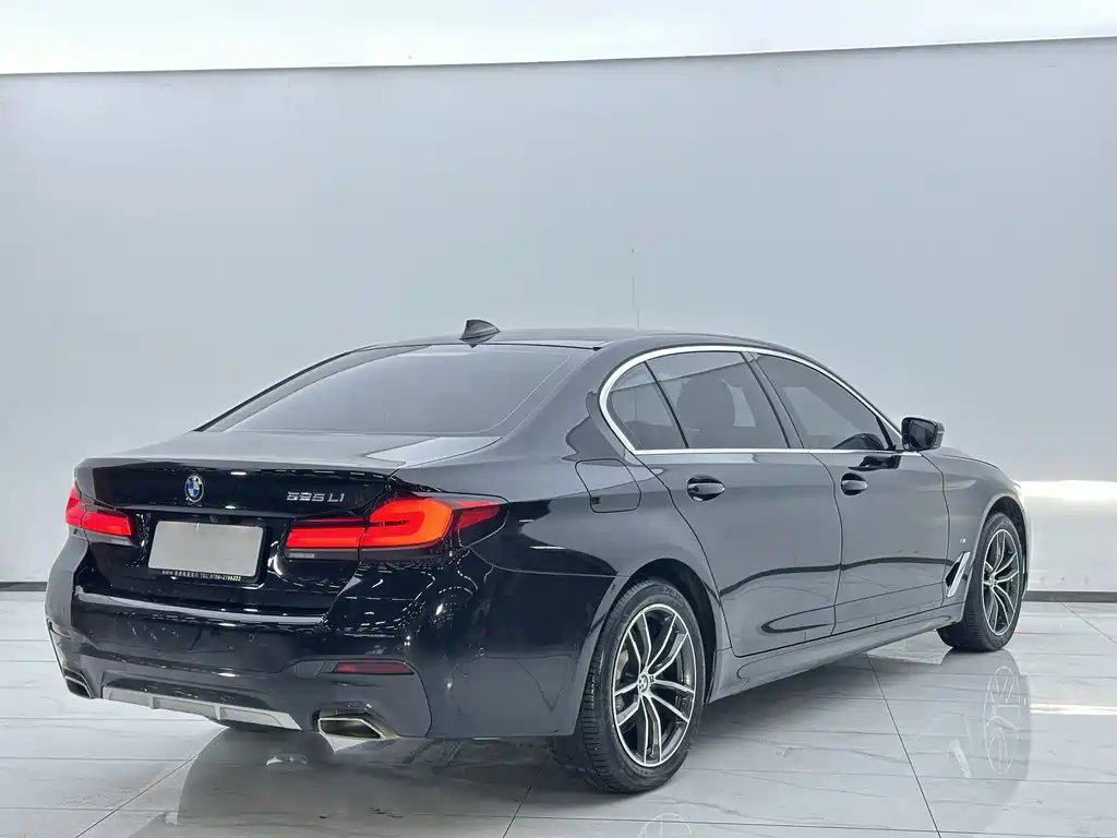 BMW 5 Series 2022 facelift 525Li M Sports Package купить на сайте DeffCars