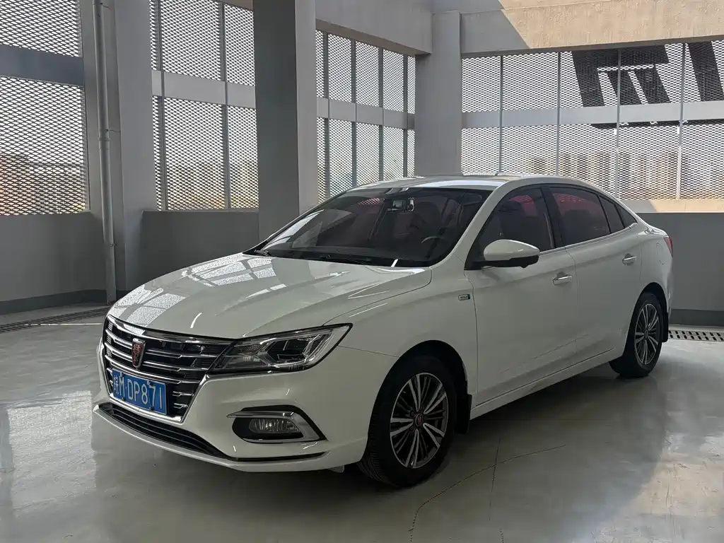 Roewe i5 2019 1.5L automatic 4G Internet leading flagship version купить на сайте DeffCars