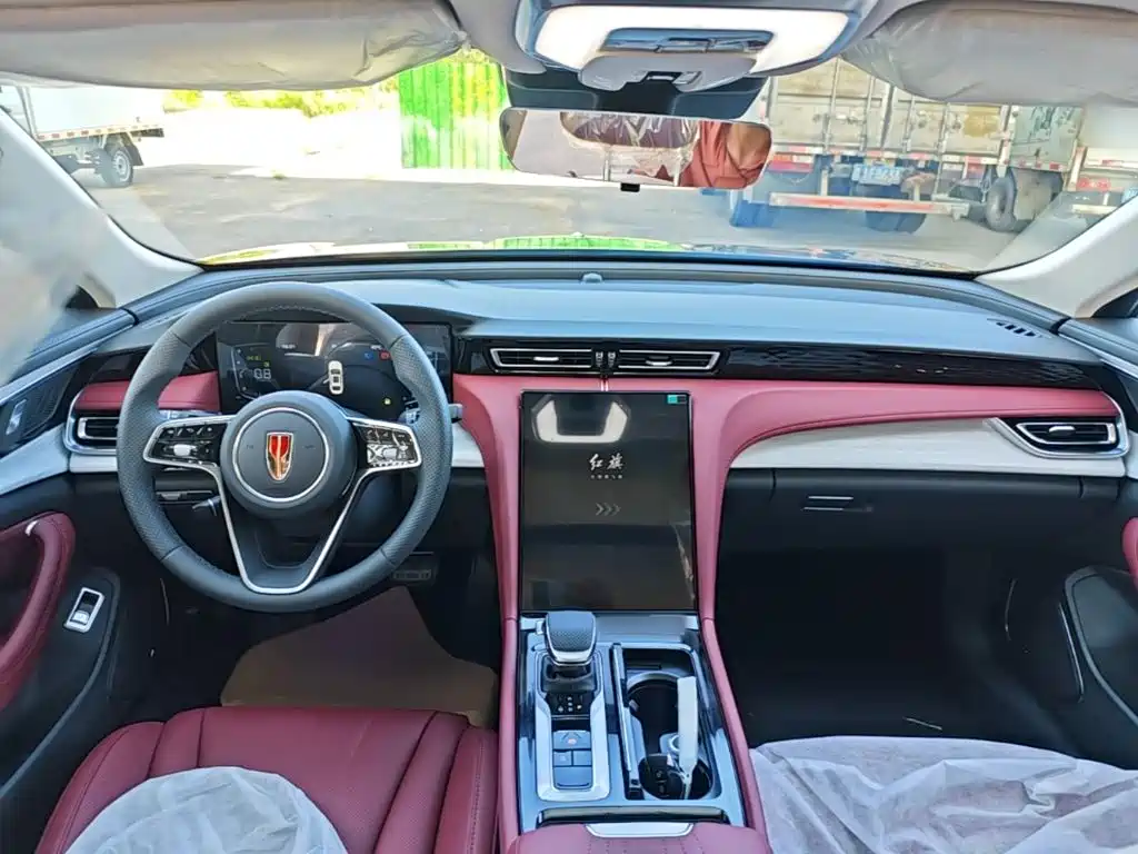 Hongqi H5 2025 1.5T DCT Flag Rhyme Edition купить на сайте DeffCars