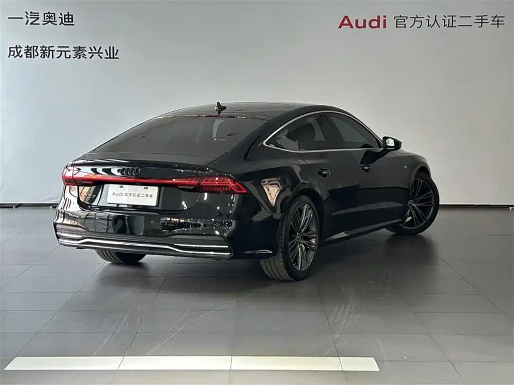 Audi A7 2023 45 TFSI Premium Selection купить на сайте DeffCars
