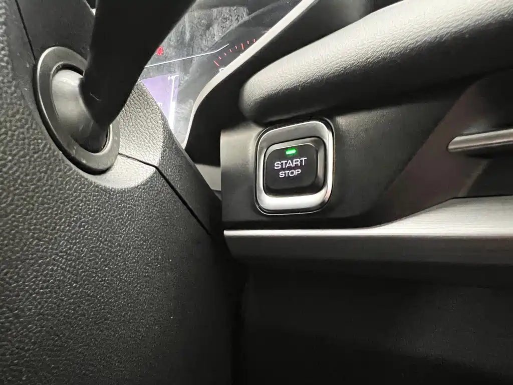 Wuling Jiachen 2022 1.5T CVT exclusive flagship model купить на сайте DeffCars