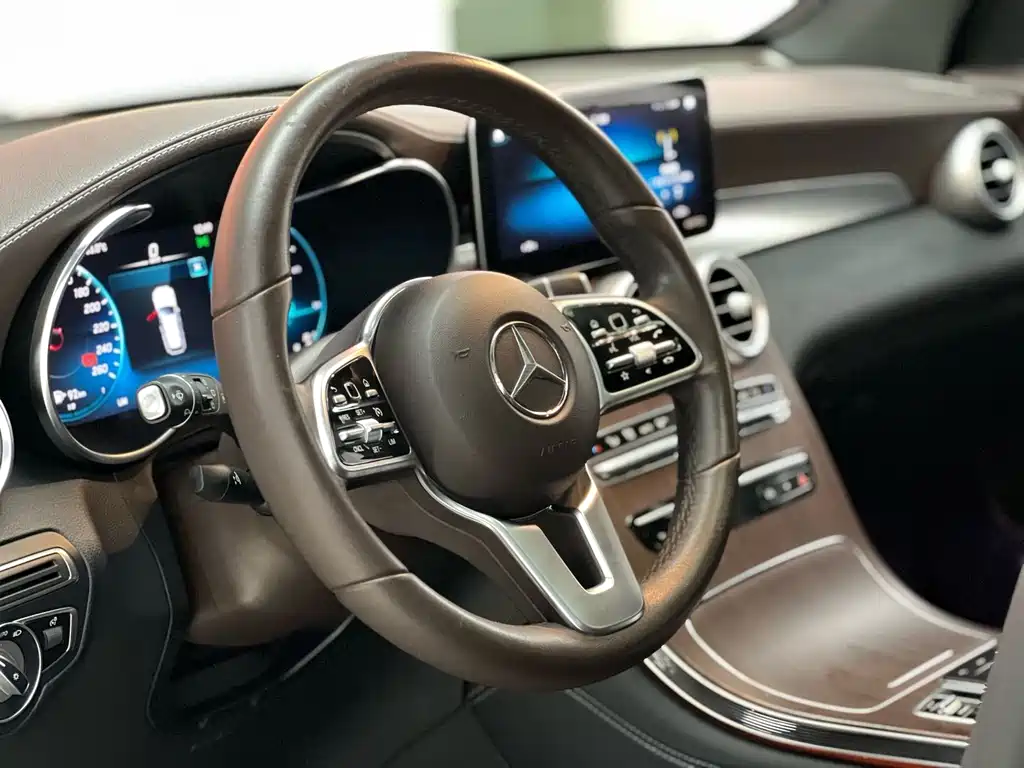 Mercedes GLC 2020 300L 4MATIC Dynamic купить на сайте DeffCars
