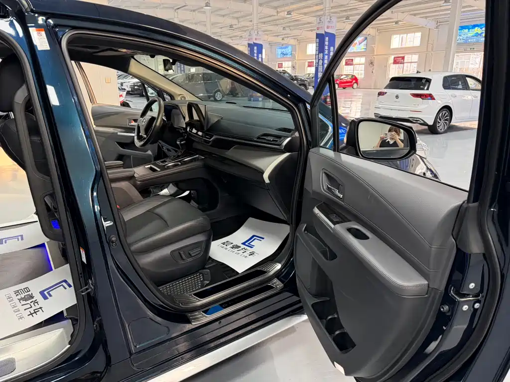 Grevia 2023 2.5L Hybrid Flagship VIP Edition купить на сайте DeffCars