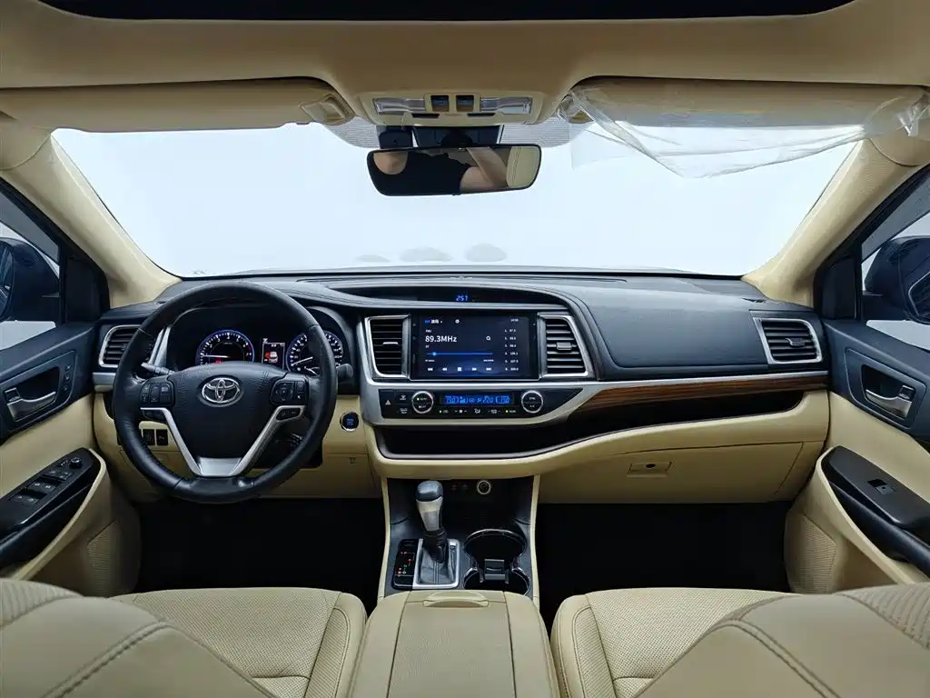 Highlander 2018 2.0T four-wheel drive extreme version, 7 seats, National V купить на сайте DeffCars