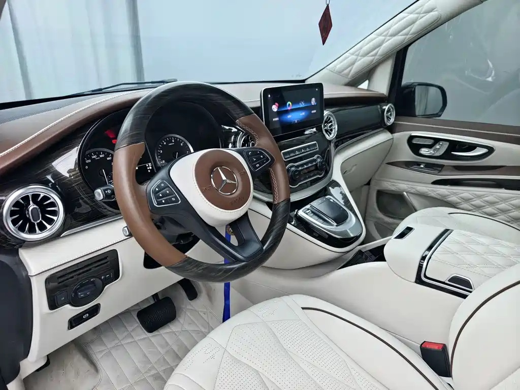 Vito 2021 2.0T Business Edition 7 seats купить на сайте DeffCars