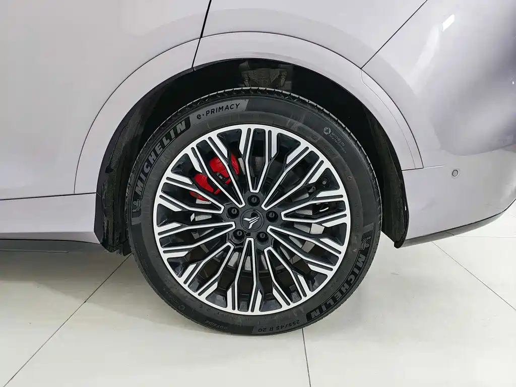 Free 2025 + 4WD Drykon Edition купить на сайте DeffCars