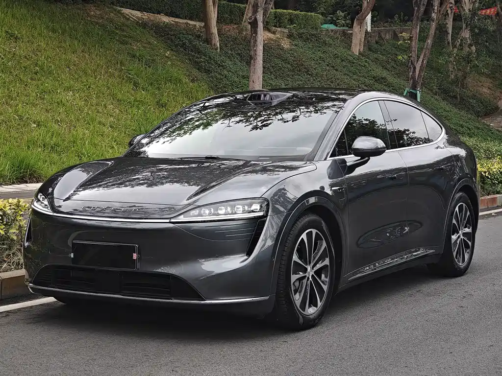 Zhijie R7 2025 extended range 251km Max купить на сайте DeffCars