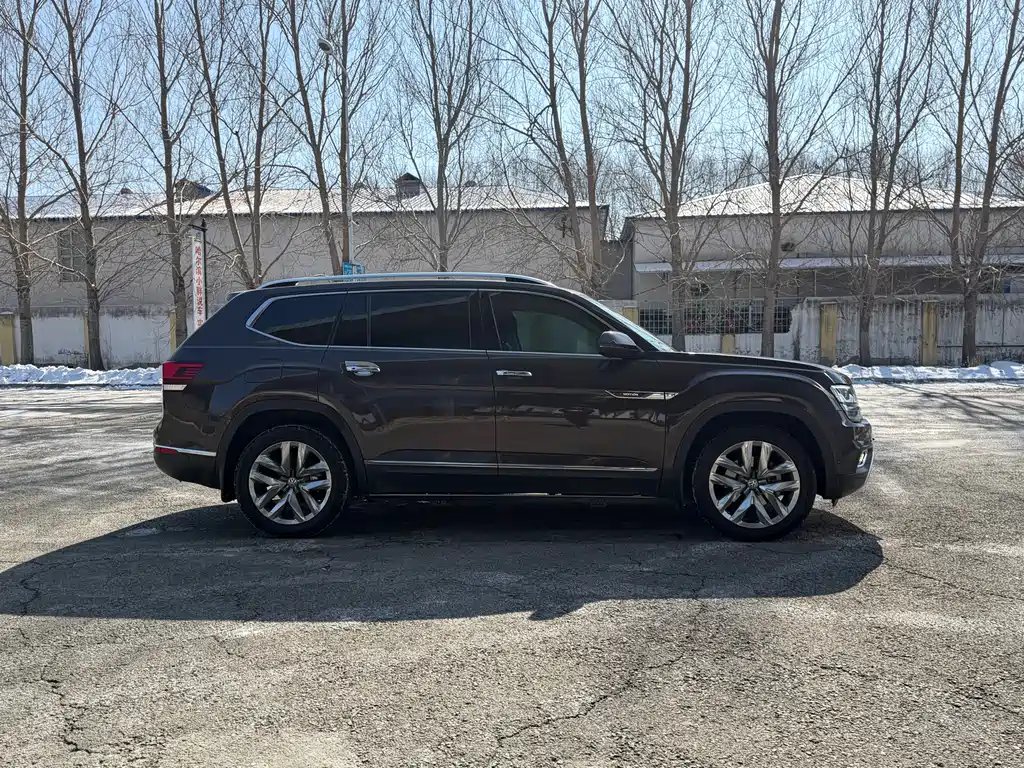 Touron 2019 380TSI four-wheel drive flagship version National V купить на сайте DeffCars