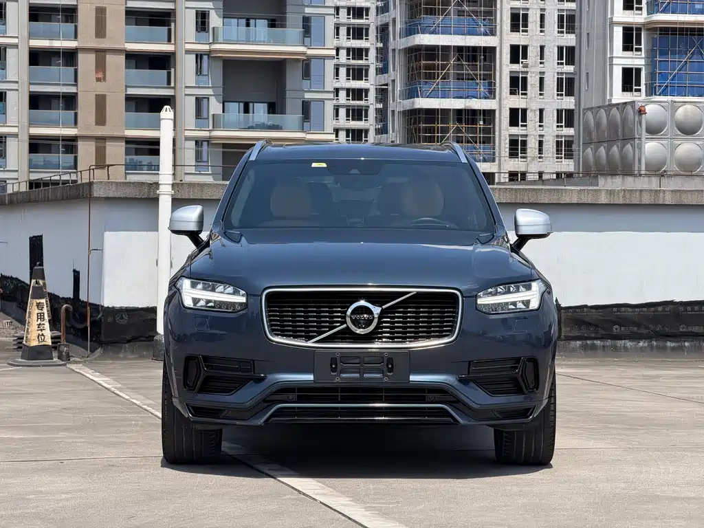 Volvo XC90 plug-in hybrid 2018 E-drive hybrid T8 Zhizun version 7 seats купить на сайте DeffCars