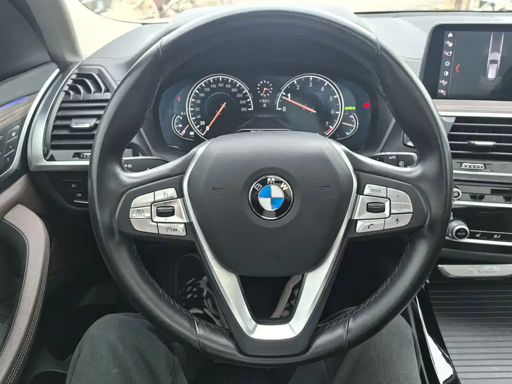 BMW X3 2018 xDrive28i Luxury Package National VI купить на сайте DeffCars