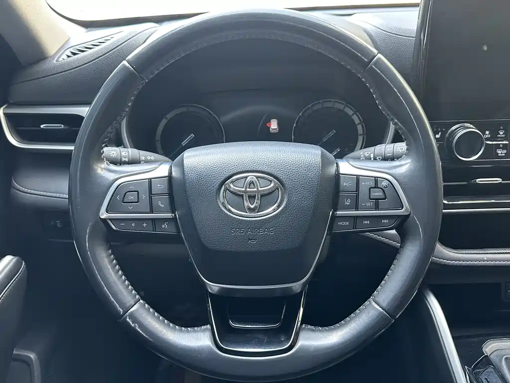Highlander 2023 2.5L intelligent electric hybrid dual-engine four-wheel drive premium version 7 seats купить на сайте DeffCars
