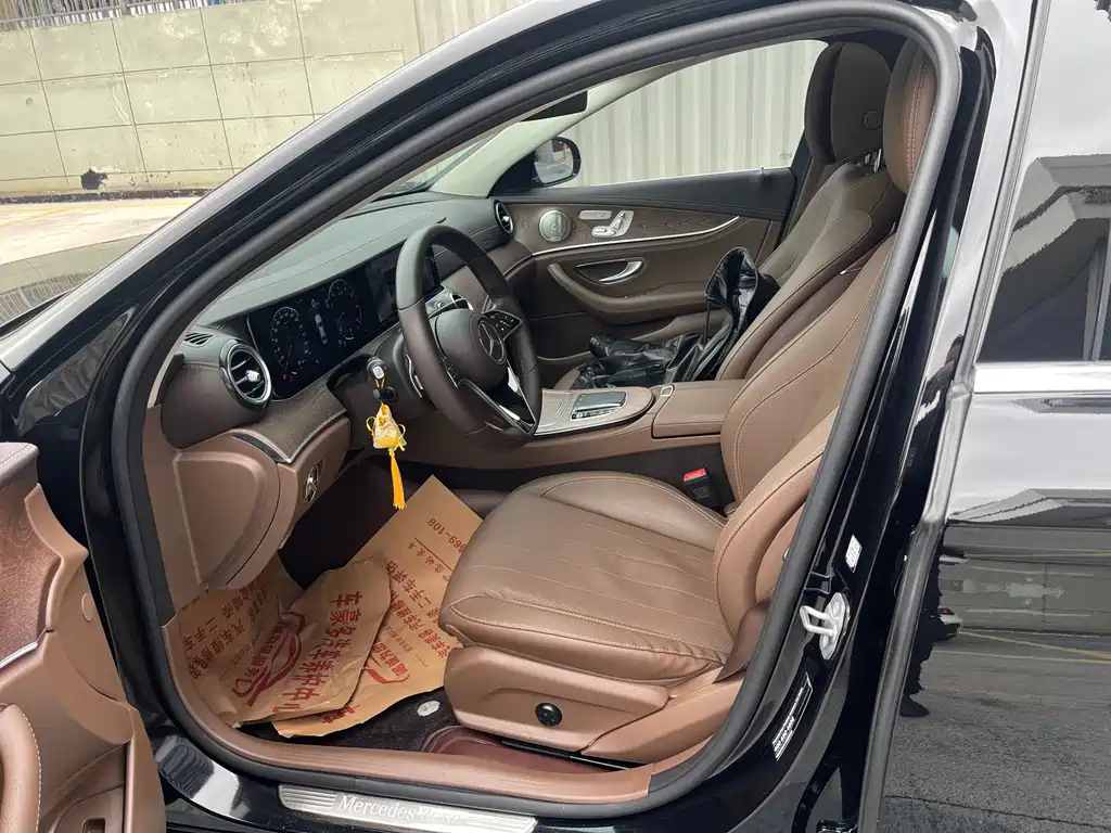 Mercedes-Benz E-Class 2023 E 300 L Luxury Model купить на сайте DeffCars