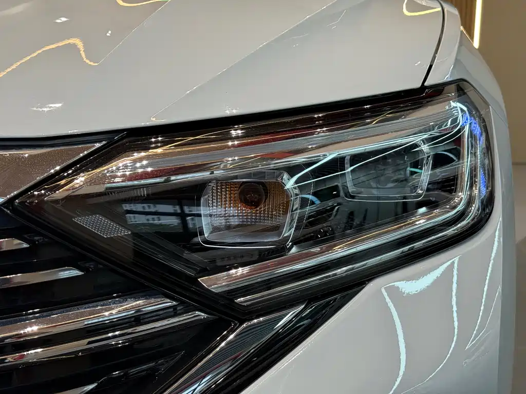 Sagitar 2024 300TSI DSG Super Edition купить на сайте DeffCars