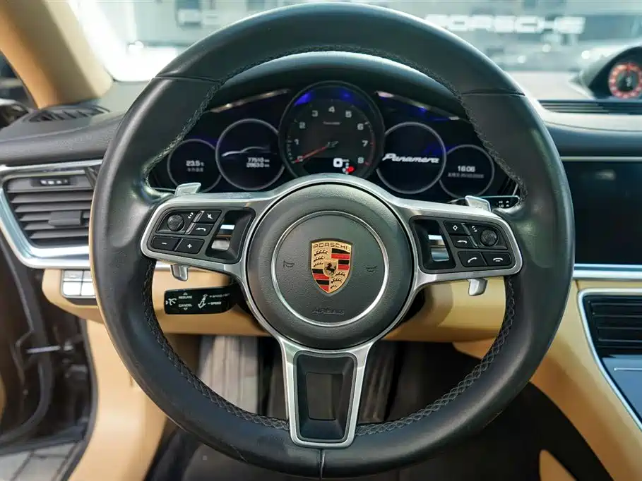 Panamera 2017 Panamera 3.0T купить на сайте DeffCars