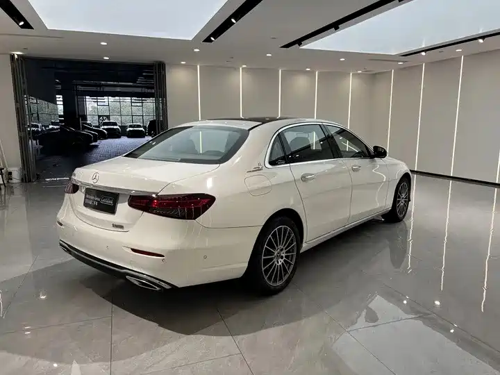 Mercedes-Benz E-Class 2023 E 260 L купить на сайте DeffCars