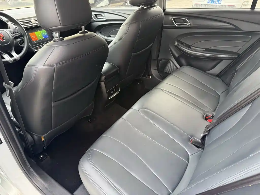 Roewe i5 2020 1.5L automatic 4G Internet leading version купить на сайте DeffCars