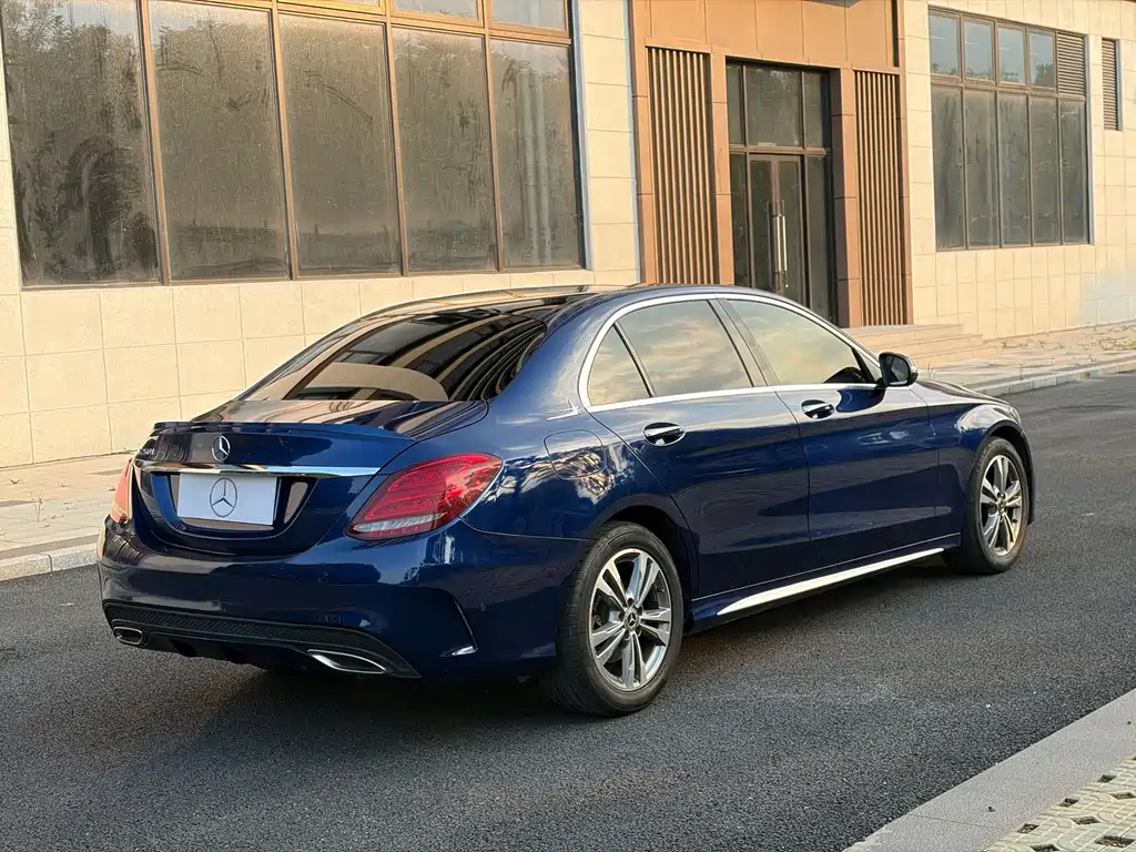 Mercedes-Benz C-Class 2018 C 200 L Sports Edition купить на сайте DeffCars