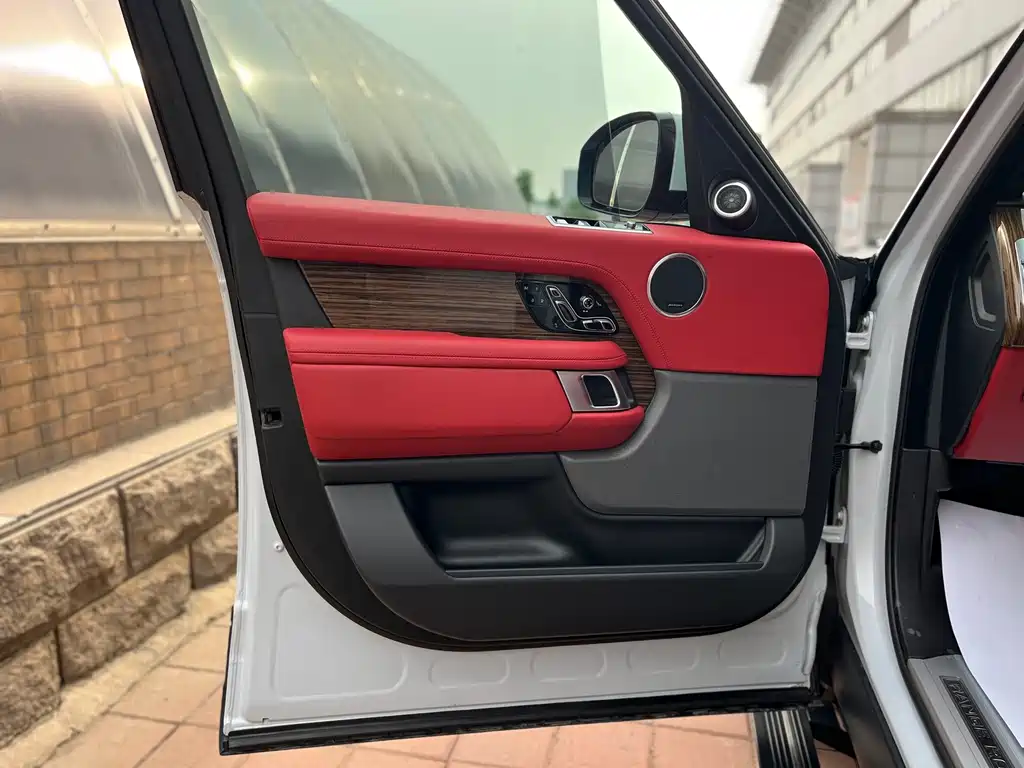 Range Rover 2019 3.0 SC V6 Legendary Extended Edition купить на сайте DeffCars