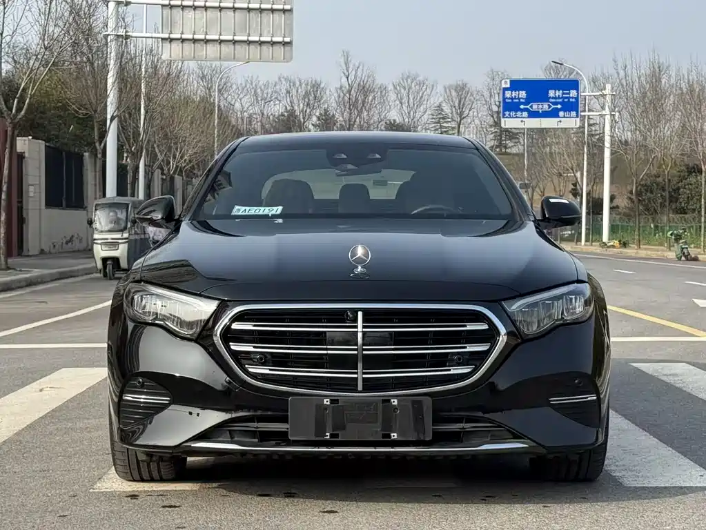 Mercedes-Benz E-Class New Energy 2024 E 350 e L plug-in hybrid sedan купить на сайте DeffCars