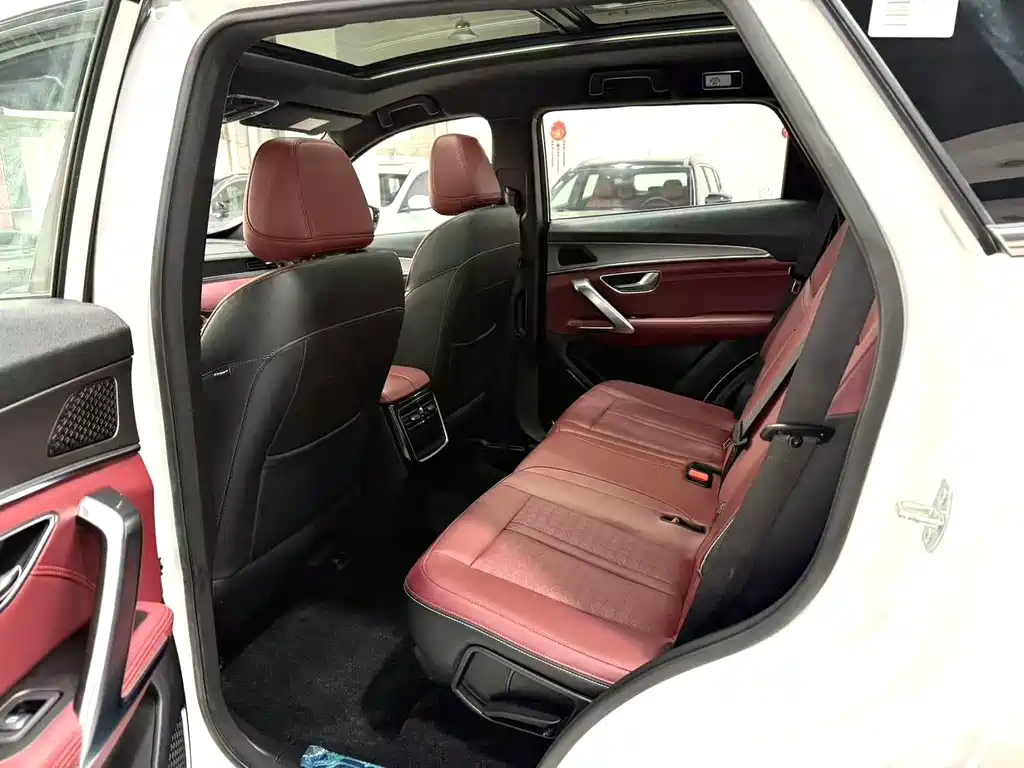 Jietu X70 PLUS 2025 Champion Edition 1.5T DCT Champion MAX+ 5 seats купить на сайте DeffCars