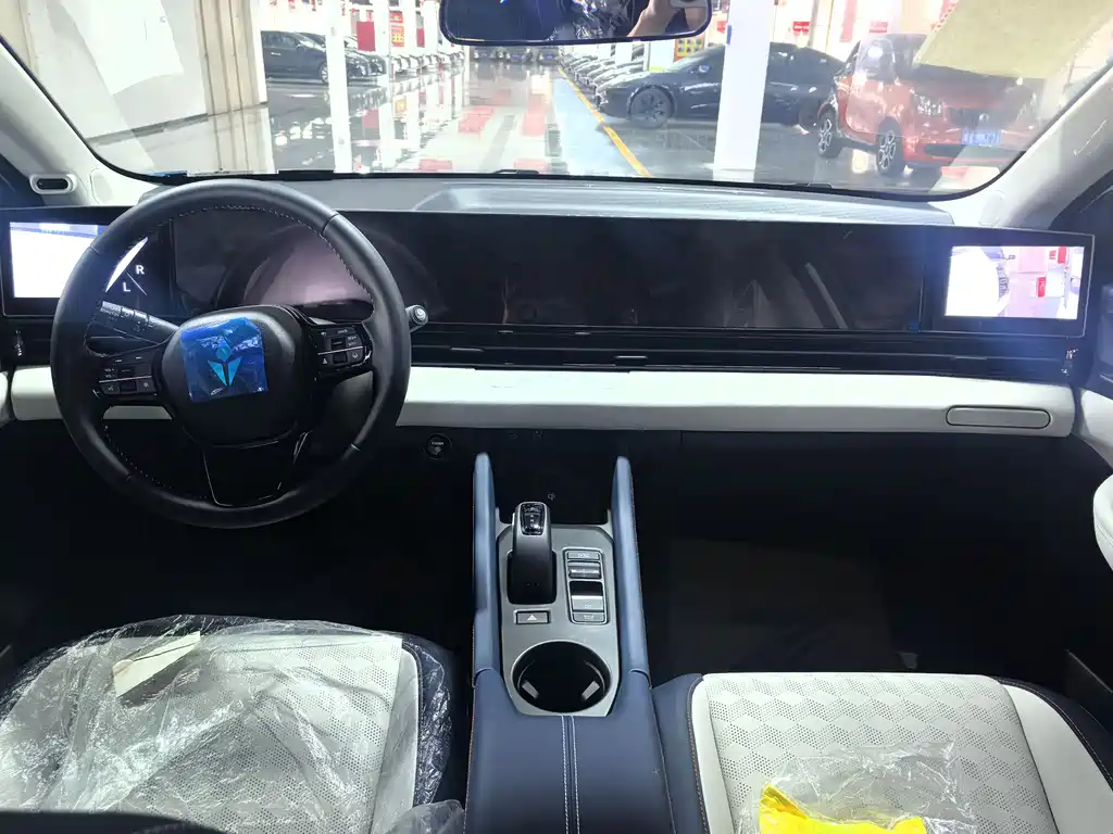 Lingxi L 2025 Number One Player Edition + Super Double Option Package купить на сайте DeffCars