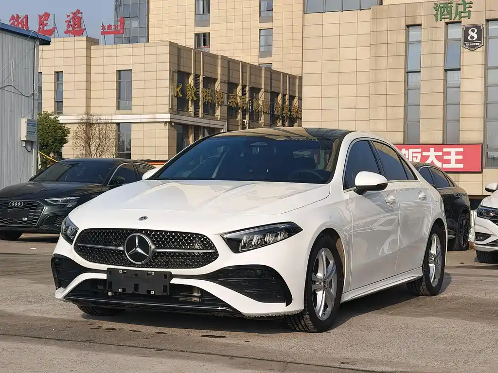 Mercedes-Benz A-Class 2023 A 180 L купить на сайте DeffCars